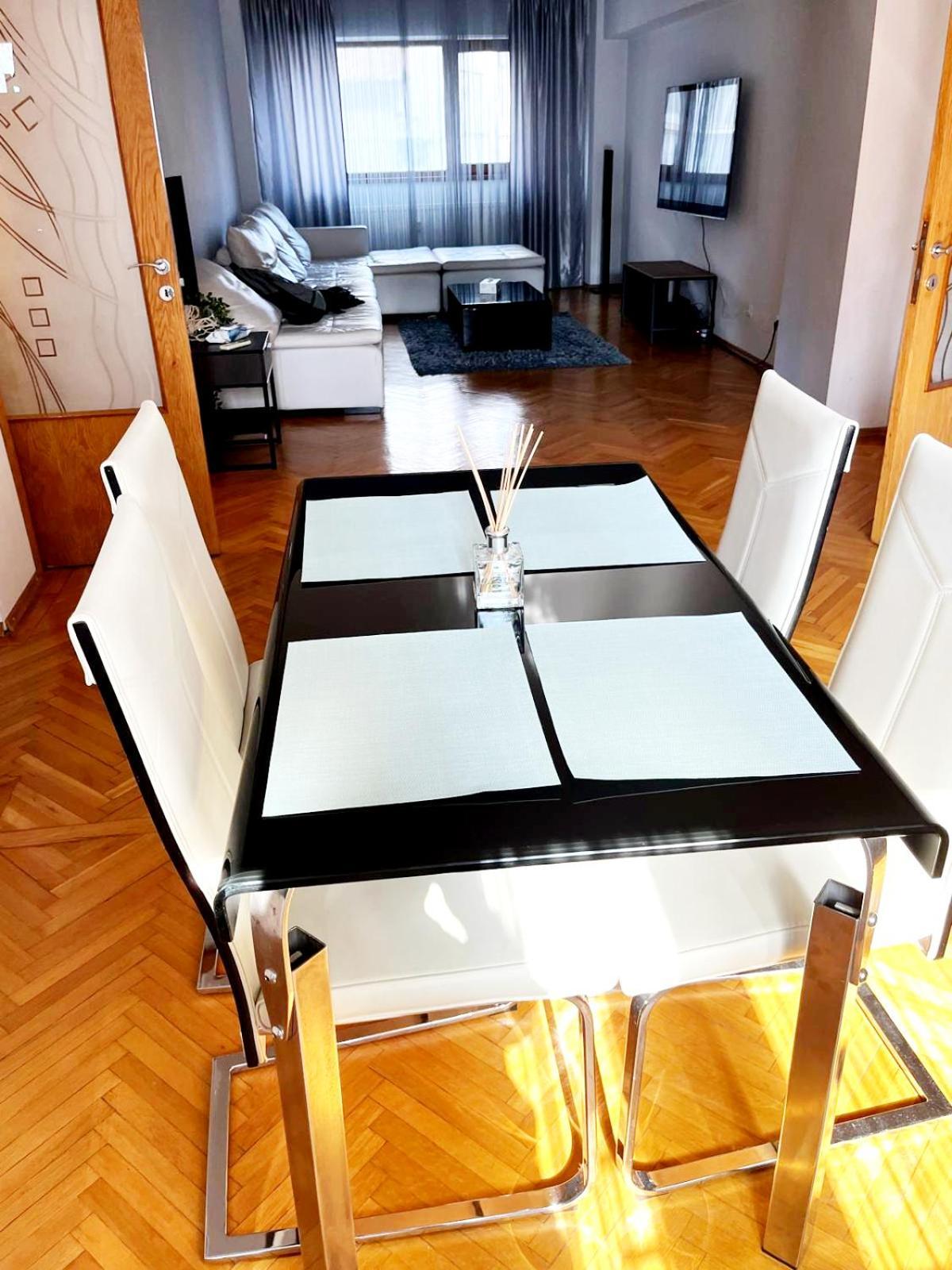 Romana 100 Sqm Deluxe Apartament Βουκουρέστι Εξωτερικό φωτογραφία