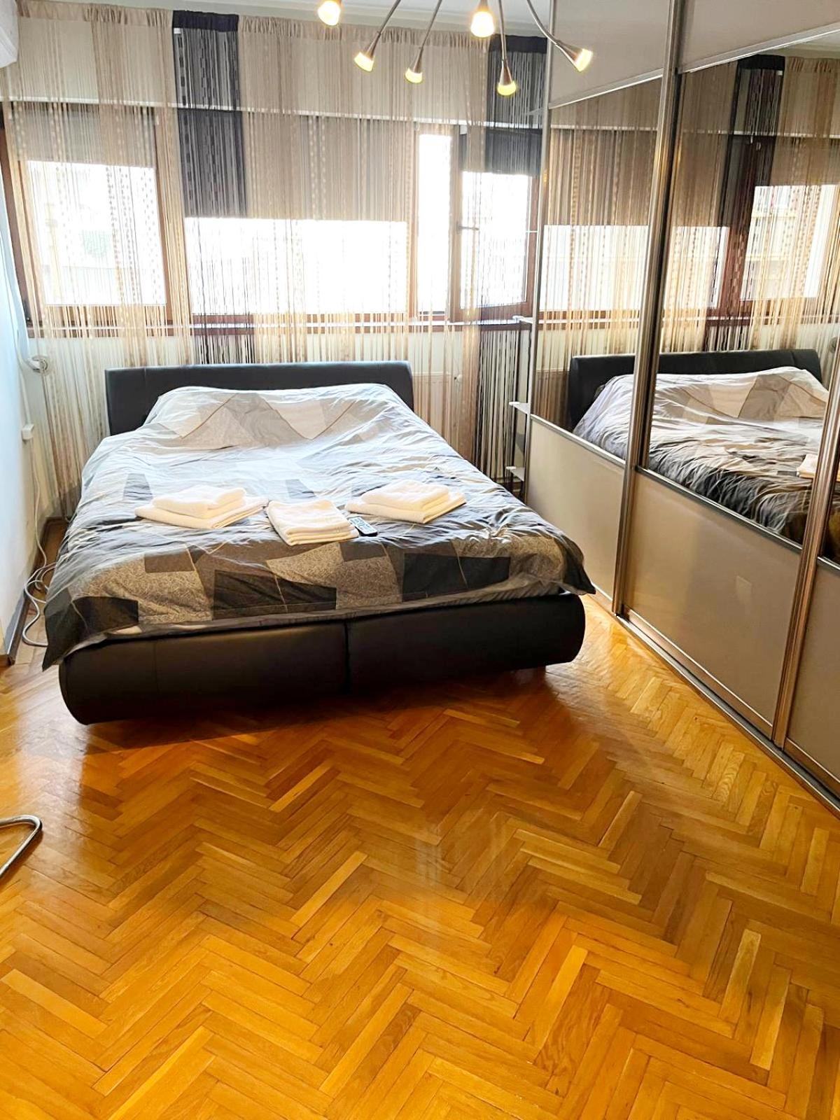 Romana 100 Sqm Deluxe Apartament Βουκουρέστι Εξωτερικό φωτογραφία