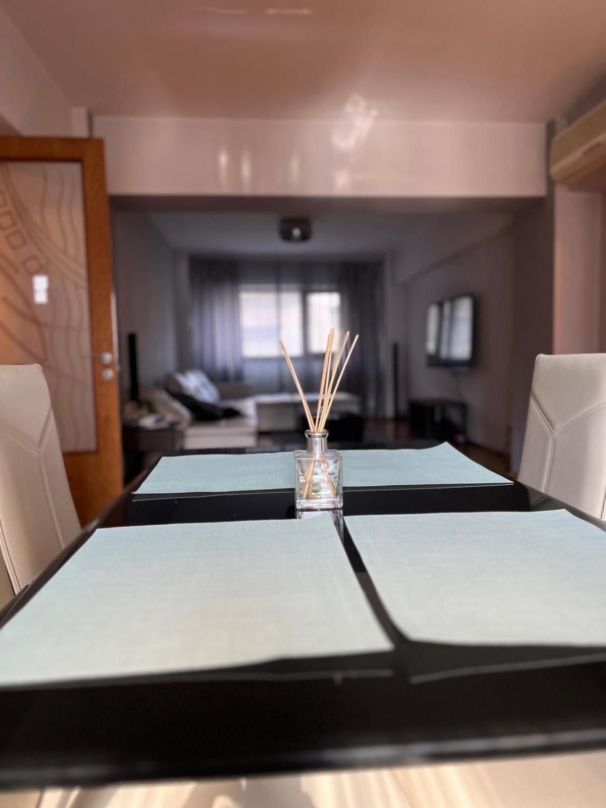 Romana 100 Sqm Deluxe Apartament Βουκουρέστι Εξωτερικό φωτογραφία